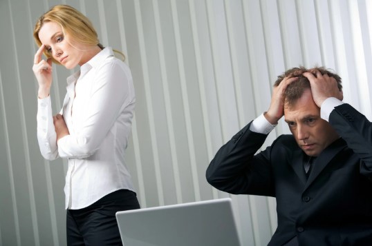 Não pagar o condomínio